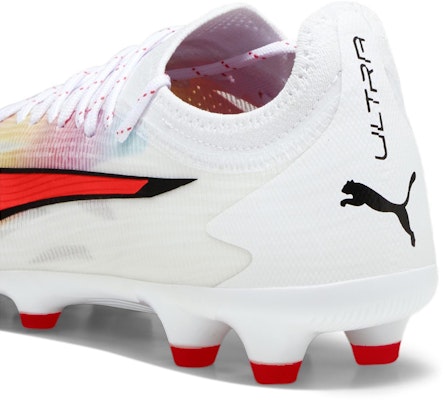 Puma Ultra Ultimate HG/AG Putih/Hitam 107505-01 Shop Puma Ultra Ultimate HG/AG Putih/Hitam 107505-01