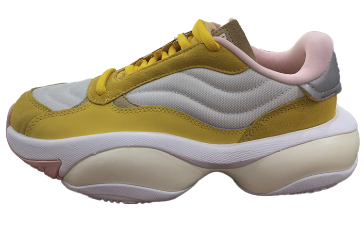 Puma Unisex Alteration Moon Boot Low-Top Casual Shoes Yellow 373245-04