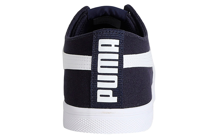 Shop 彪马 深蓝白色 休闲鞋 365256-03