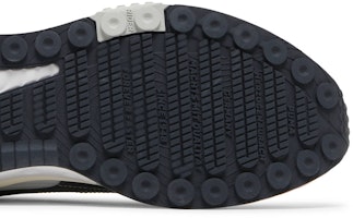 彪马Wild Rider"层叠 - 白色乌木" 380697-03 Purchase 彪马Wild Rider"层叠 - 白色乌木" 380697-03