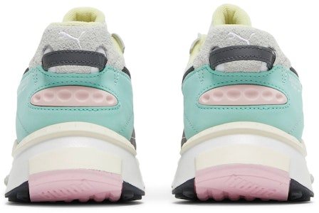 Puma Wild Rider 'Layers - Putih Ebony' 380697-03 Details for Puma Wild Rider 'Layers - Putih Ebony' 380697-03