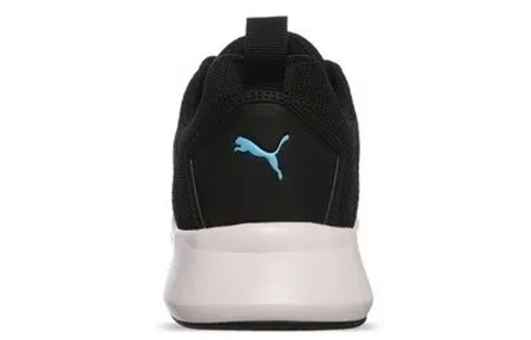 Shop Puma Wired Cage 舒適厚底 低筒運動鞋 黑藍白