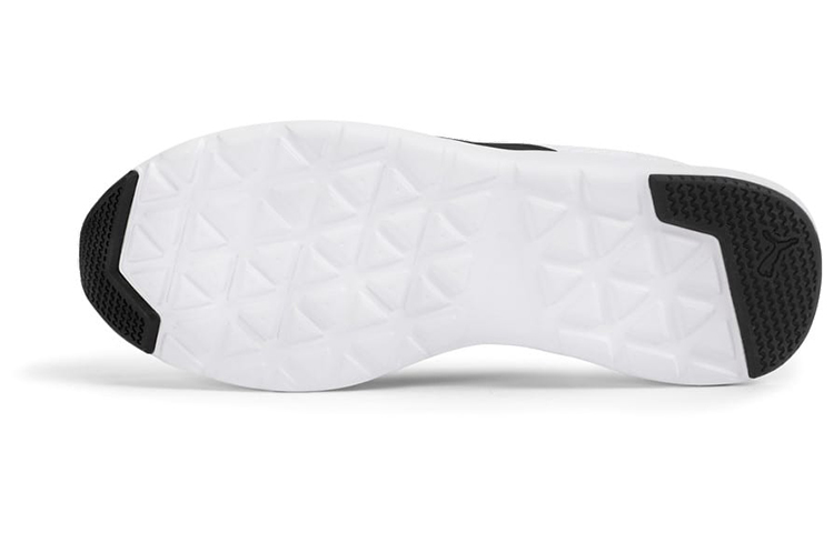 Shop Puma Wired 白黑 低筒運動鞋