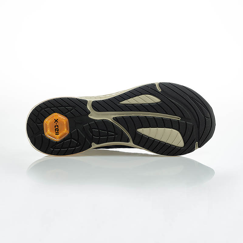 Shop Puma X-Cell Lightspeed 運動休閒鞋 30997209