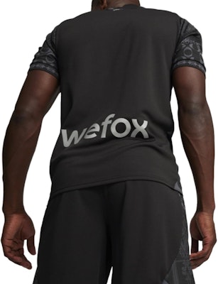 PUMA x AC Milan x PLEASURES 黑色印花男款短袖足球球衣 776064-01 Purchase PUMA x AC Milan x PLEASURES 黑色印花男款短袖足球球衣 776064-01