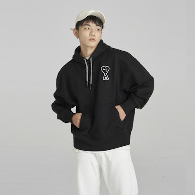 PUMA x AMI 黑色連帽衫 心型標誌聯名款 男女適用. 536231-01 Sizing PUMA x AMI 黑色連帽衫 心型標誌聯名款 男女適用. 536231-01