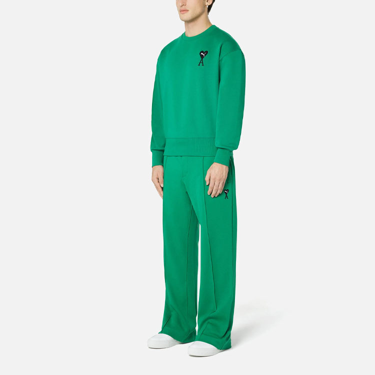 Purchase PUMA x AMI Paris 綠色心形標誌圓領長袖上衣。 534111-96