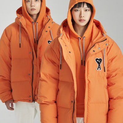 PUMA x AMI Paris 聯名暖心刺繡連帽羽絨外套 男女款 鮮橘色 535991-72 Shop PUMA x AMI Paris 聯名暖心刺繡連帽羽絨外套 男女款 鮮橘色 535991-72