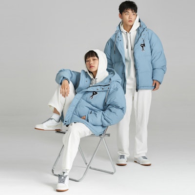 PUMA x AMI Paris聯名心型Logo拉鍊連帽外套 藍色男女款 535991-73 Shop PUMA x AMI Paris聯名心型Logo拉鍊連帽外套 藍色男女款 535991-73