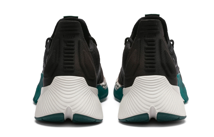 Shop プーマ Xcelerator "ブラック/ホワイト" 192260-01