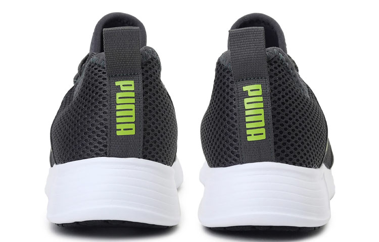 Shop 彪马Zod Runner V3 IDP“黑白”运动鞋 380815-02