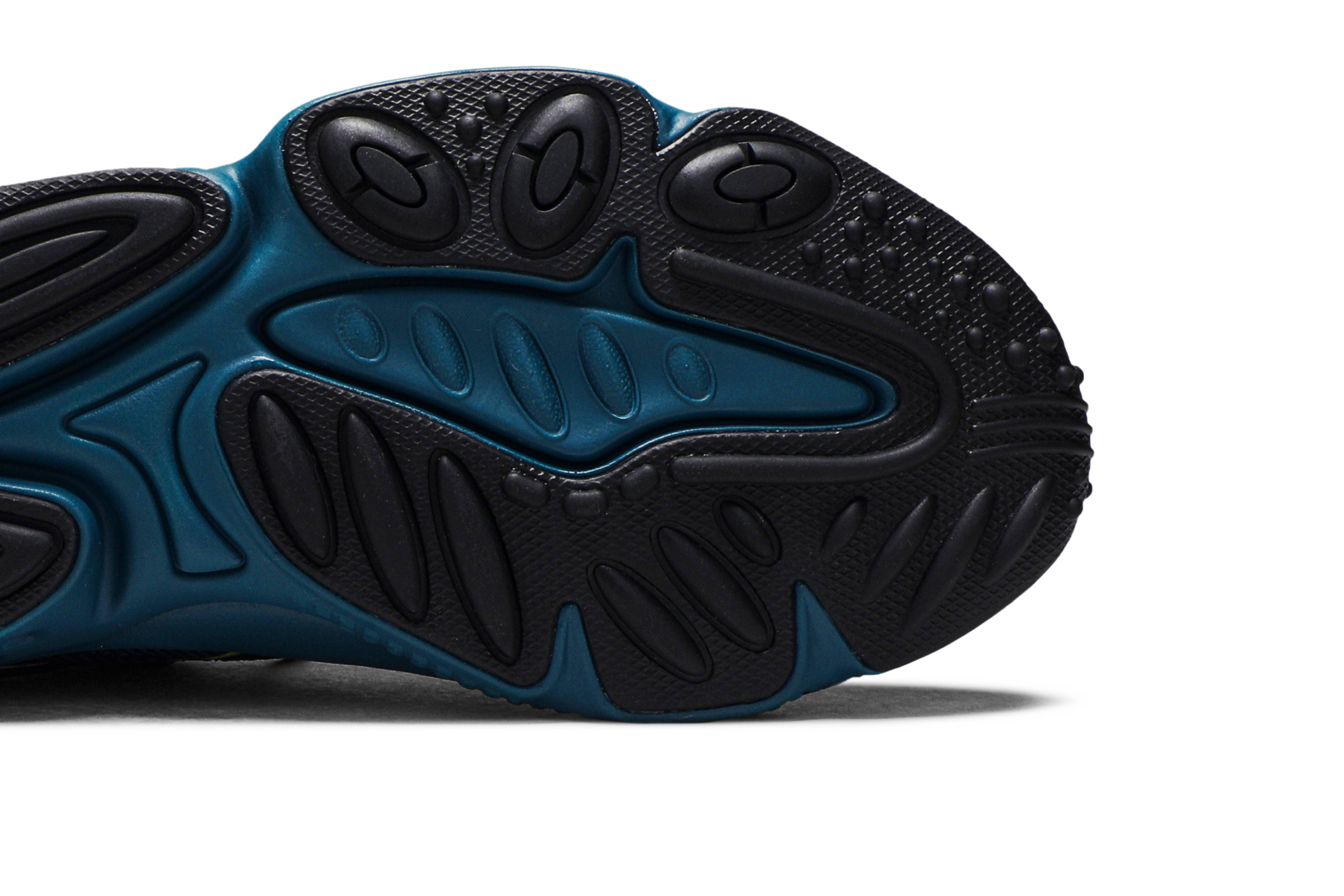 Purchase プシャT x アディダス Ozweego "テックミネラル" FV2480