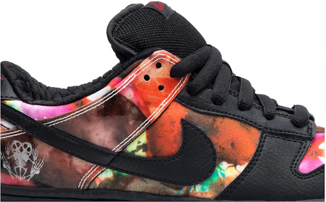 Pushead x Nike SB Dunk Low Pro 'Pushead' Retro Sneakers 313233-001 Order Pushead x Nike SB Dunk Low Pro 'Pushead' Retro Sneakers 313233-001