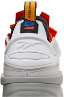 Pyer Moss x Reebok Experiment 4 Trail Fury 'Emergency' Leluar Kecemasan. GW6147 Sizing Pyer Moss x Reebok Experiment 4 Trail Fury 'Emergency' Leluar Kecemasan. GW6147