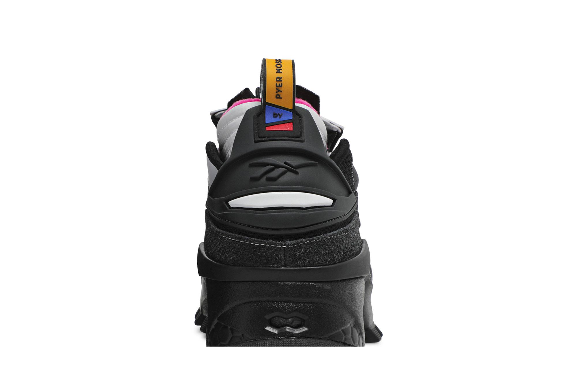 Sizing Pyer Moss x Reebok Experiment 4 Trail Fury ''Progetto Innocenza'' FX7544