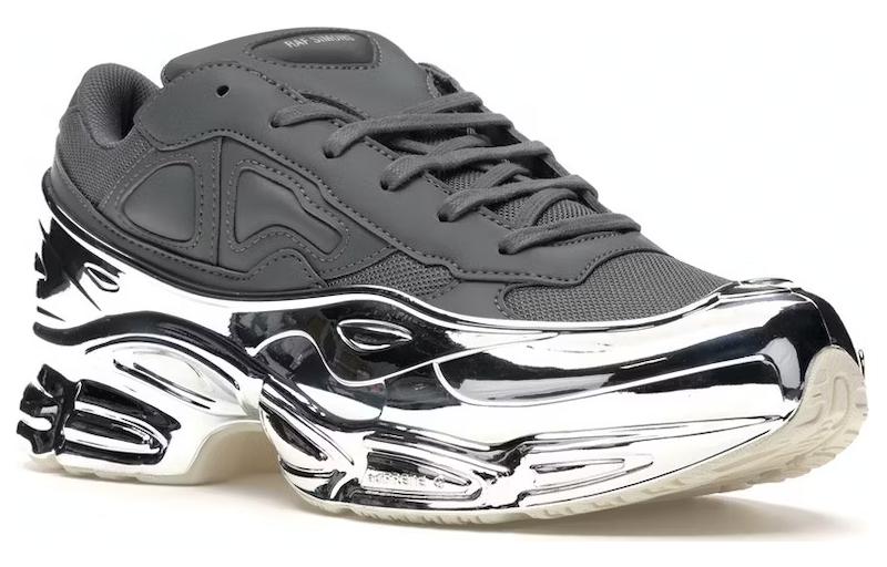 Order 拉夫·西蒙斯 x 阿迪达斯 Ozweego '镜面灰色' EE7946