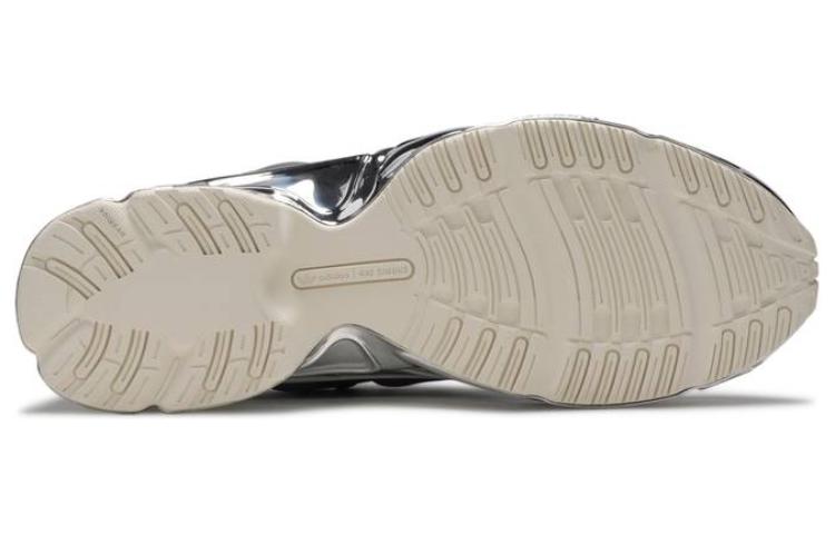 Purchase 拉夫·西蒙斯 x 阿迪达斯 Ozweego '镜面灰色' EE7946