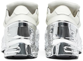 ラフ・シモンズ×adidas Ozweego ミラークリーム白 EE7945 Details for ラフ・シモンズ×adidas Ozweego ミラークリーム白 EE7945