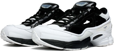 라프 시몬스 x 아디다스 리플리컨트 오즈위고 '블랙 크림' BB7988. BB7988 Lookbook 라프 시몬스 x 아디다스 리플리컨트 오즈위고 '블랙 크림' BB7988. BB7988