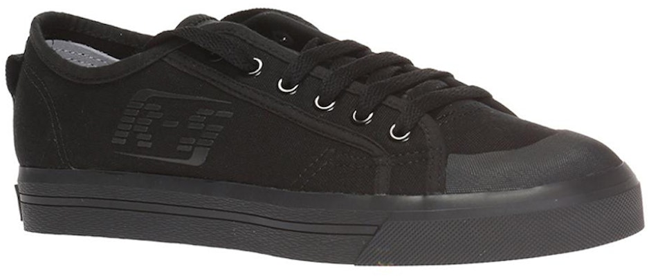 RAF SIMONS x adidas originals Spirit Low 非對稱鞋舌低幫男女同款板鞋 黑色 Lookbook RAF SIMONS x adidas originals Spirit Low 非對稱鞋舌低幫男女同款板鞋 黑色