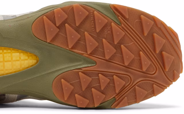 Raised By Wolves x Saucony Grid Azura 2000 S70737-2 Purchase Raised By Wolves x Saucony Grid Azura 2000 S70737-2