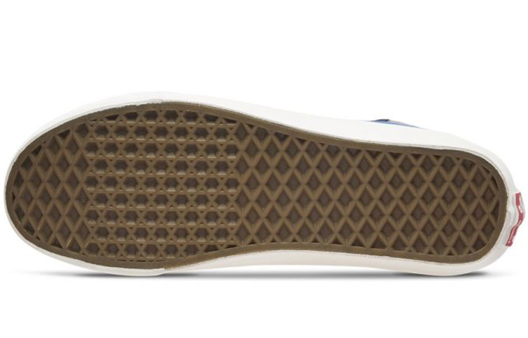 Shop 拉爾夫·斯代德曼 x Vans Style 138 LX '鯨魚' VN0A3DP9VQT