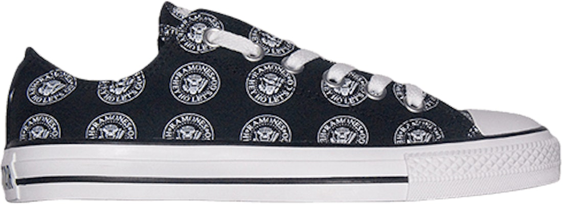 Ramones x Converse Chuck Taylor All Star Ox 'Hitam Putih' 113972 Buy Ramones x Converse Chuck Taylor All Star Ox 'Hitam Putih' 113972