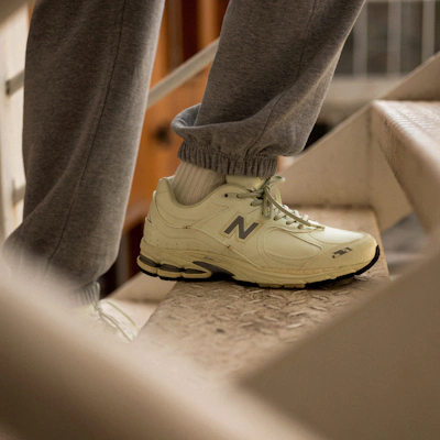 New Balance RANDOMEVENT UNIK 2002R 'White' ML2002RX