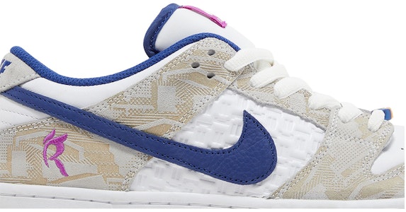 Rayssa Leal x Nike Dunk Low SB 'Biru Royal Ungu Cerah' FZ5251-001 Shop Rayssa Leal x Nike Dunk Low SB 'Biru Royal Ungu Cerah' FZ5251-001