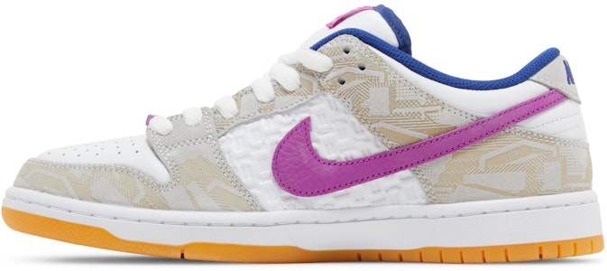 Rayssa Leal x Nike Dunk Low SB 'Biru Royal Ungu Cerah' FZ5251-001 Purchase Rayssa Leal x Nike Dunk Low SB 'Biru Royal Ungu Cerah' FZ5251-001