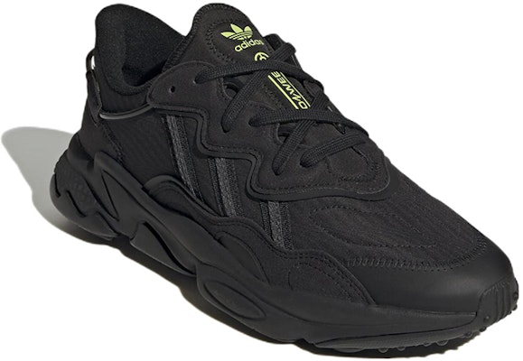 Real Madrid x adidas Ozweego 'Kit Ketiga' HP7802 Lookbook Real Madrid x adidas Ozweego 'Kit Ketiga' HP7802