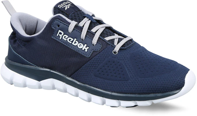 Reebok Aim Runner Blau/Weiß FV9934 Lookbook Reebok Aim Runner Blau/Weiß FV9934