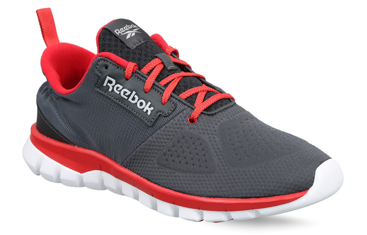 Lookbook Reebok Aim Runner Schuhe Grau/Rot EX4106