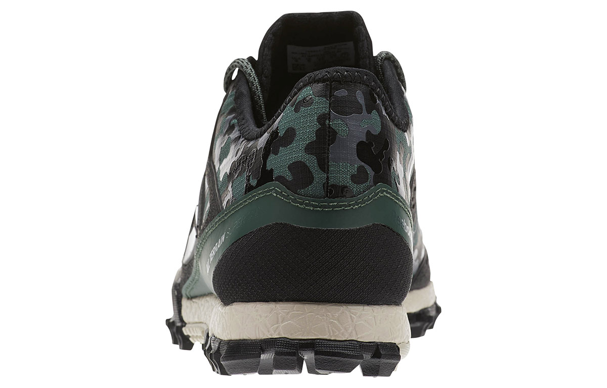 Shop Reebok全地形超級3 迷彩跑步鞋