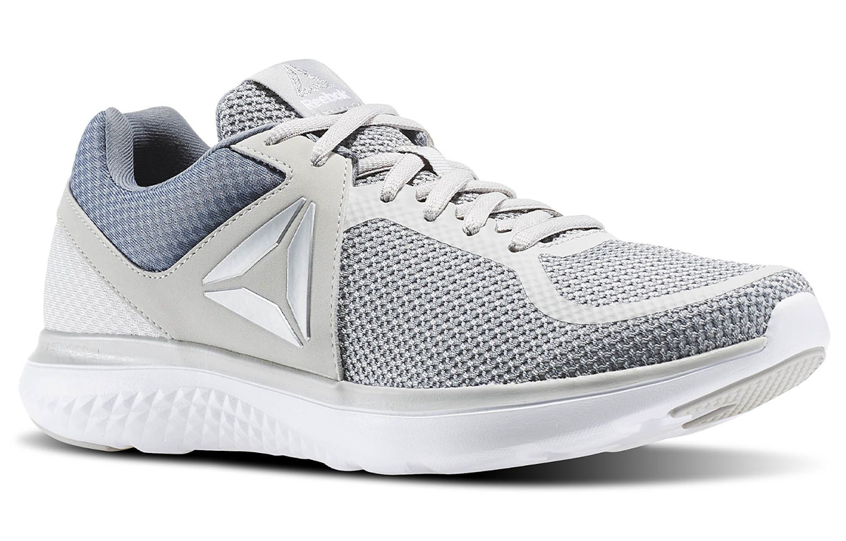 Lookbook Reebok Astroride Run MT 'Gris Blanco' BD4682