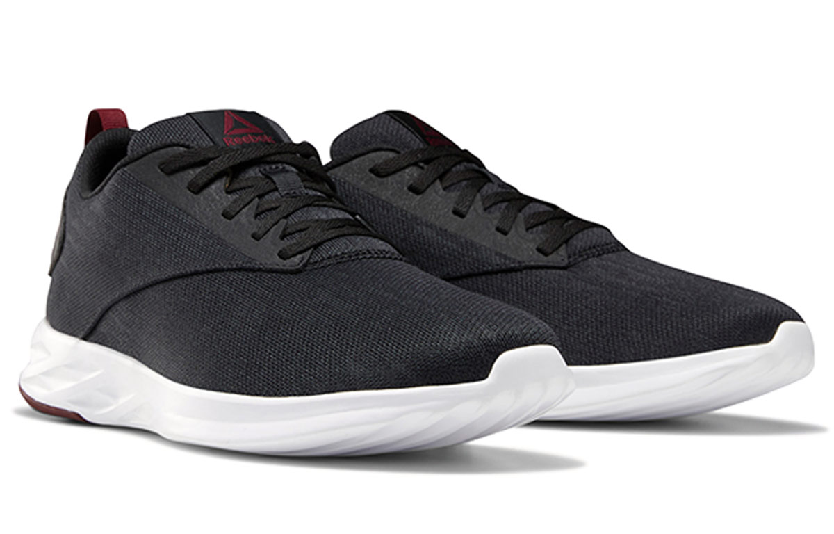 Lookbook Reebok Astroride Soul 2.0 'Negro Blanco' DV5716