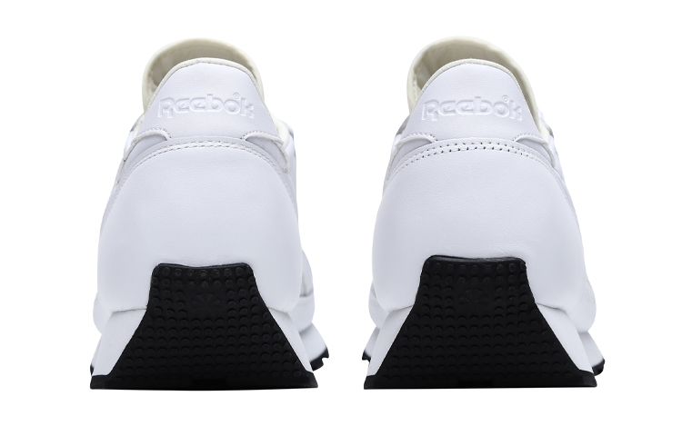 Shop 锐步Aztec OG‘白色休闲跑鞋’ CN6958