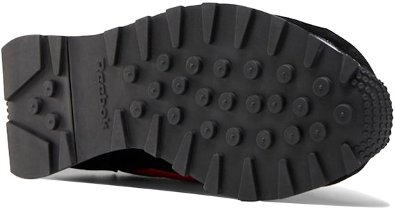 Reebok Aztec OG Hitam/Merah Q47273 Details for Reebok Aztec OG Hitam/Merah Q47273