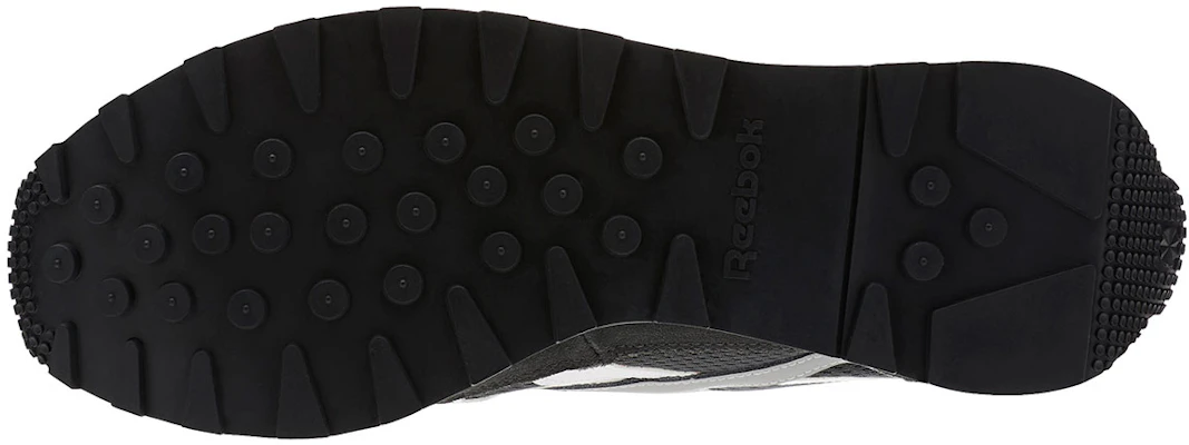 Reebok Aztec Retro 'Hitam' BD1667 Details for Reebok Aztec Retro 'Hitam' BD1667