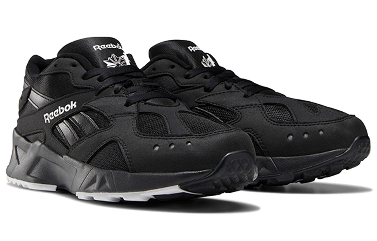 Lookbook 锐步 Aztrek 93 '经典黑' DV8665