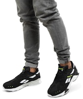 Reebok Aztrek 'Negro' CN7188 Sizing Reebok Aztrek 'Negro' CN7188