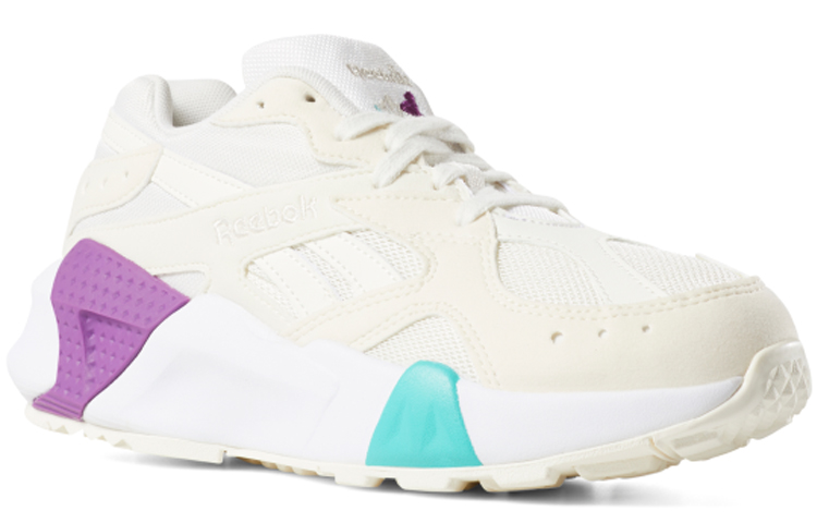 Lookbook Reebok Aztrek Double 93 'Chalk' Sepatu Sneakers Pria DV5736