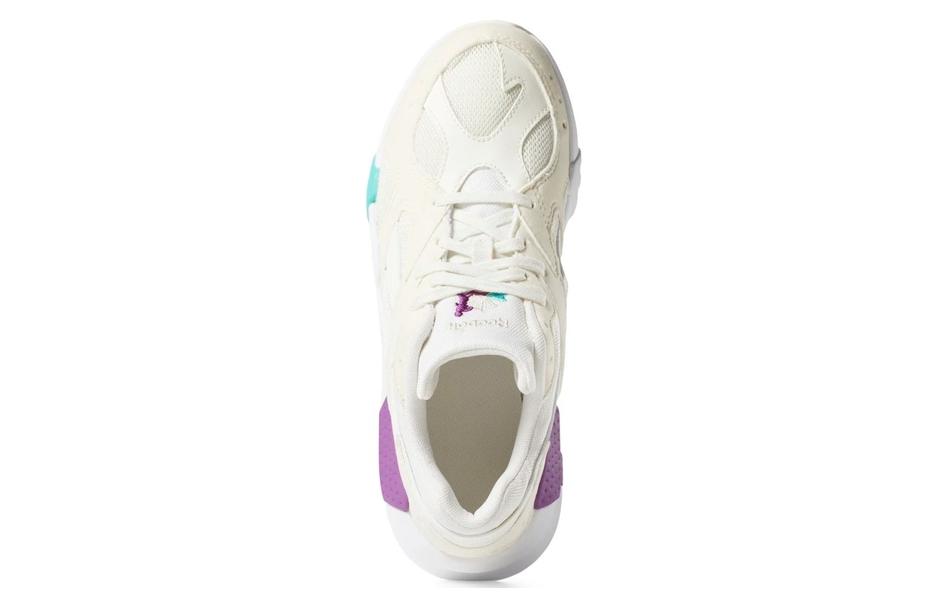 Shop Reebok Aztrek Double 93 'Chalk' Sepatu Sneakers Pria DV5736
