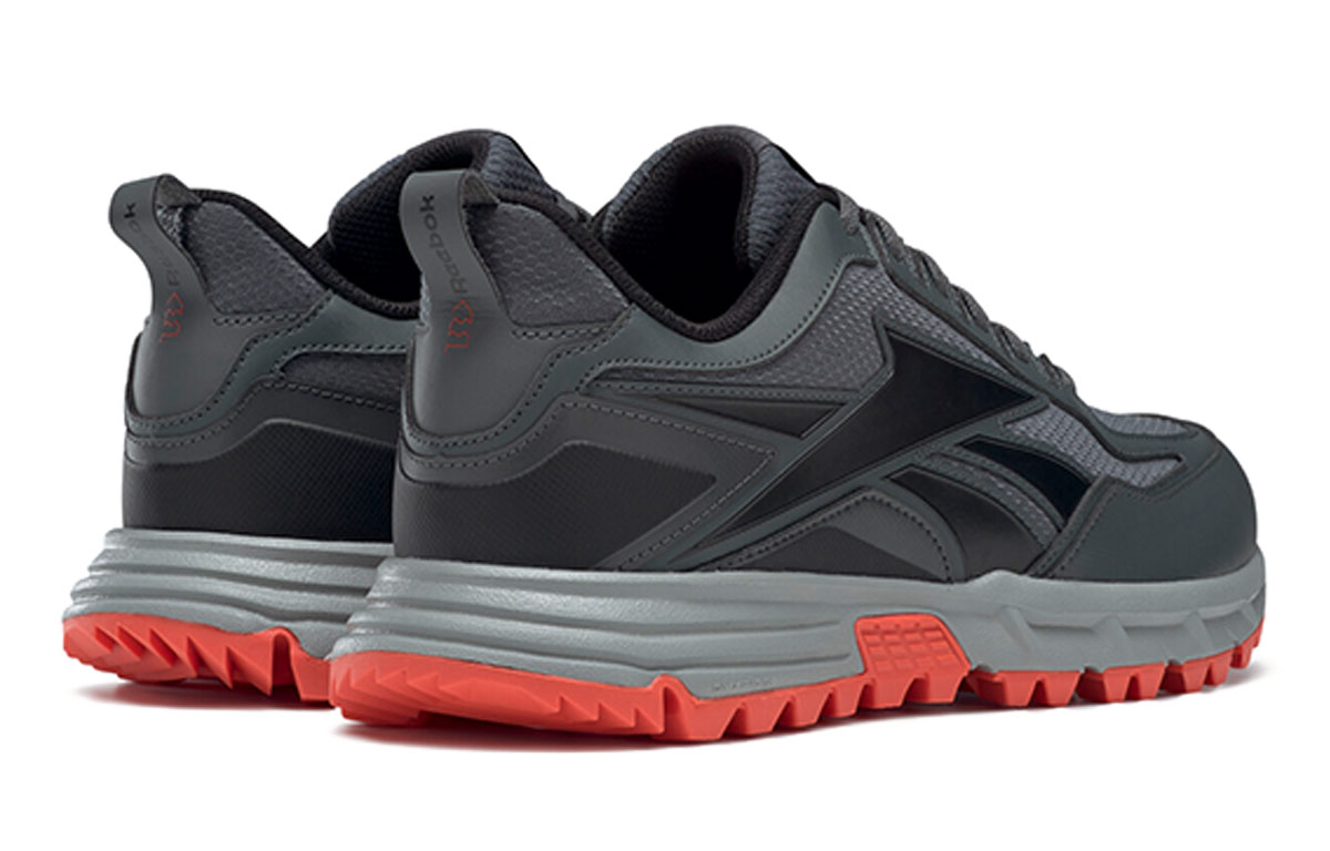 Shop Reebok 回归徒步“灰色” FW6719