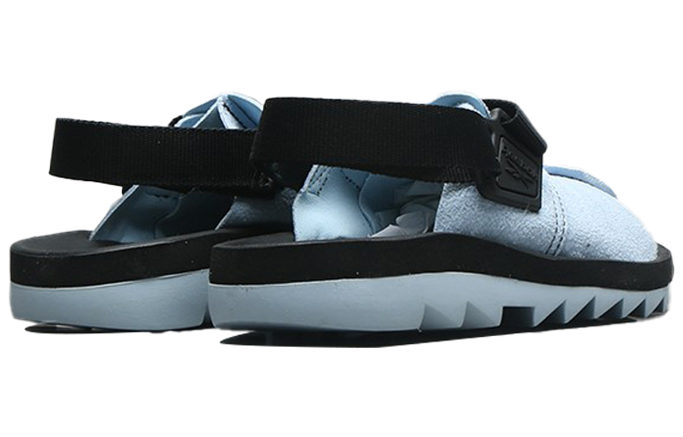 Lookbook Reebok Beatnik SYN 運動拖鞋 淺藍