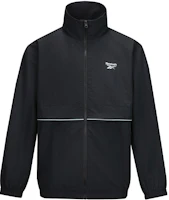 Reebok Black Logo Print Unisex Long Sleeve Jacket – Classic, Stylish & Versatile 24FRM117UGH0 Reebok Black Logo Print Unisex Long Sleeve Jacket – Classic, Stylish & Versatile 24FRM117UGH0