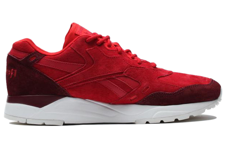 Order Reebok Bolton Cp 'Dynamic Merah' V68921
