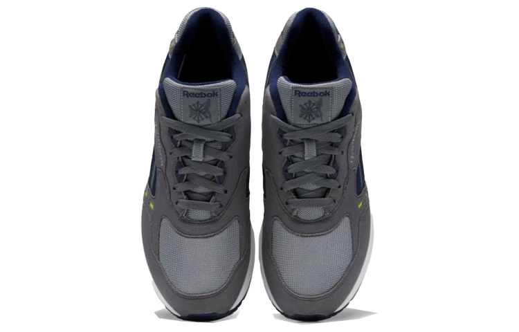 Purchase Reebok Bolton Esencial DV5632