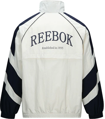 Reebok 休閒舒適織布工裝外套 中性 米白色 24FRC113UGW2 Lookbook Reebok 休閒舒適織布工裝外套 中性 米白色 24FRC113UGW2