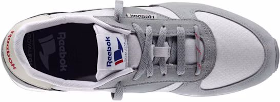 Shop Reebok皇家Cl慢跑鞋 灰白 運動鞋